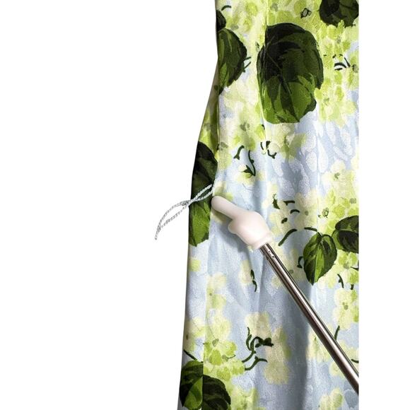 Tuckernuck Hydrangea Blooms Faven Dress Sz Medium Satin High Neck *Missing Belt - Picture 9 of 11